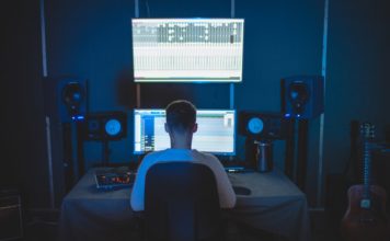 Producers vs Beatmakers: Understanding The Difference Between The Two Terms